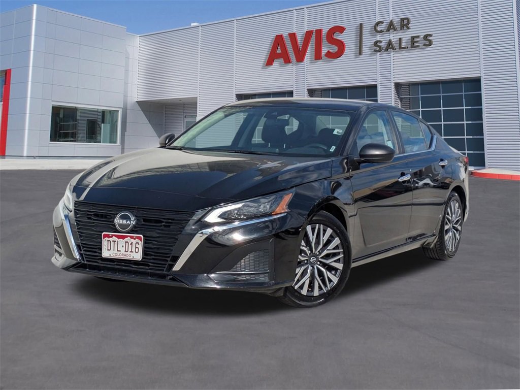 Used 2024 Nissan Altima 2.5 SV