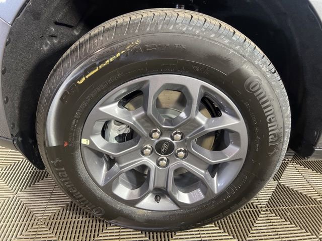 New 2025 Ford Maverick XLT w/ XLT Luxury Package AWD/4WD image 8