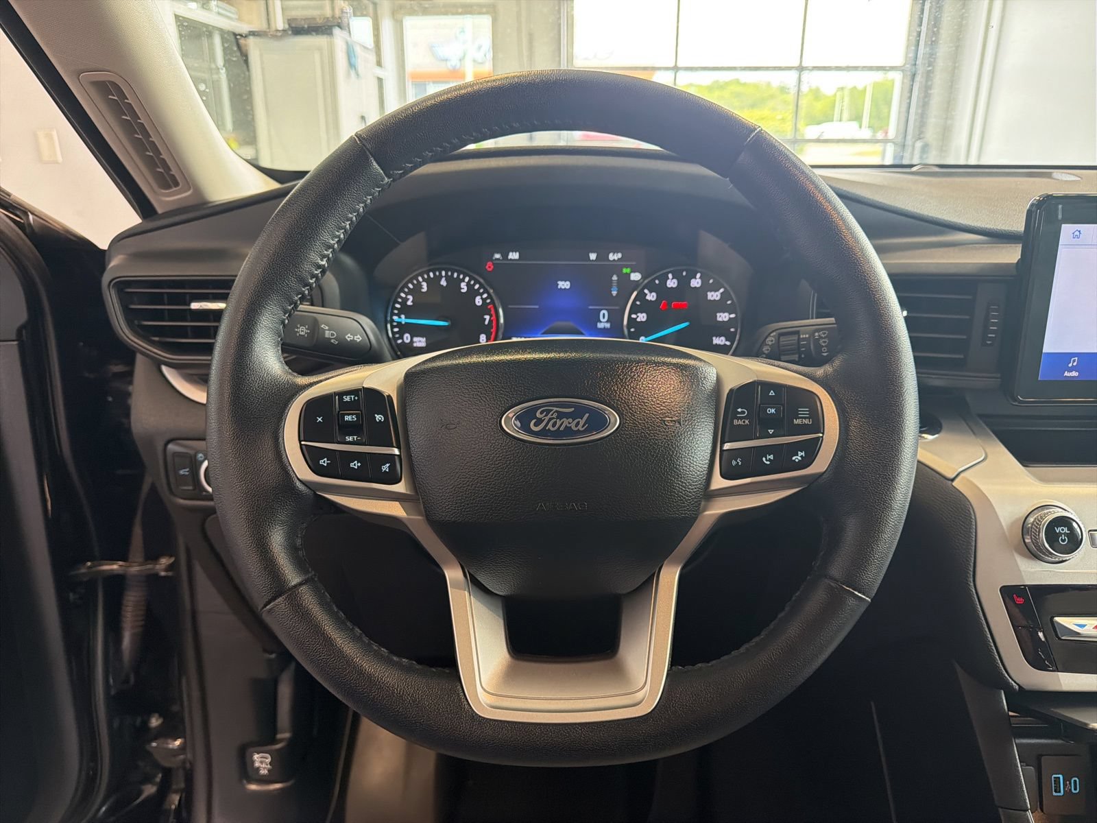 Used 2023 Ford Explorer XLT AWD/4WD image 20