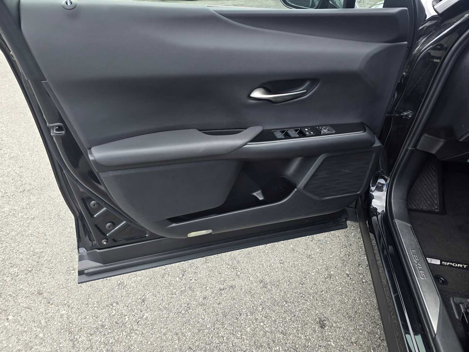 Used 2022 Lexus UX 250h F Sport w/ Accessory Package (Z2) image 22