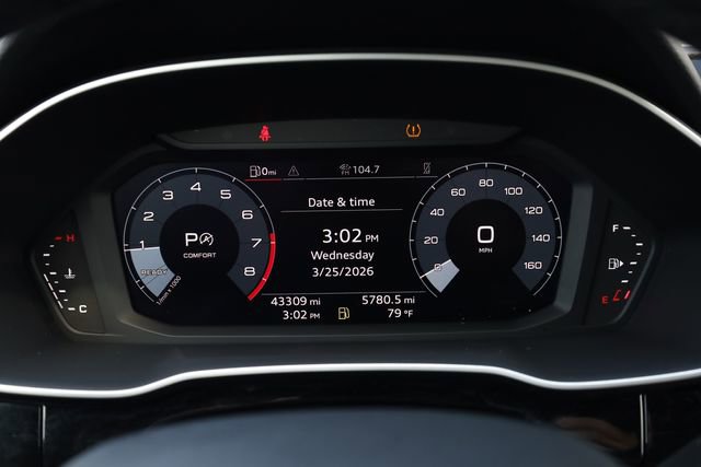 Used 2023 Audi Q3 2.0T Premium Plus w/ Premium Plus Package image 16