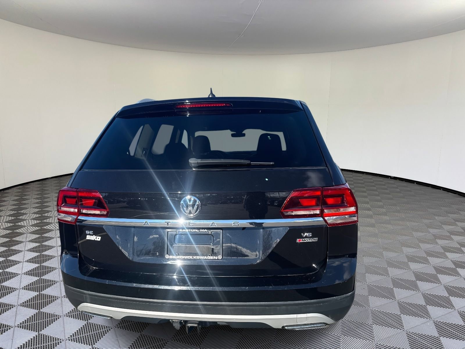 Used 2019 Volkswagen Atlas SE w/ Towing Package image 4