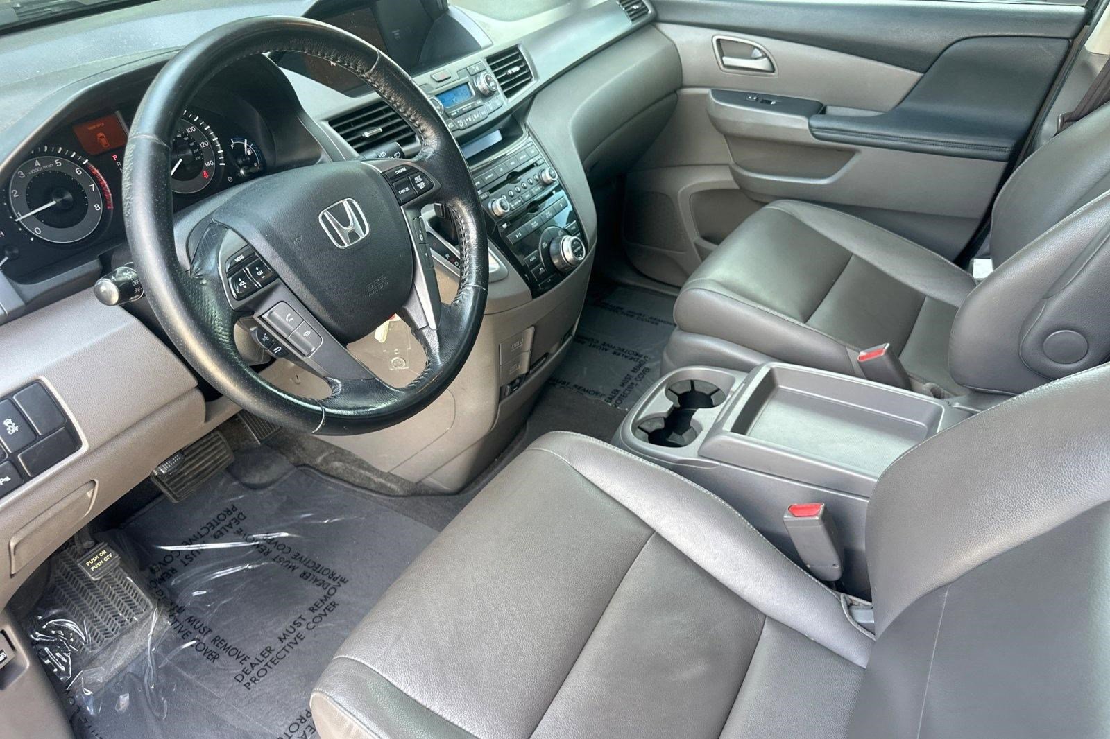 Used 2013 Honda Odyssey Touring image 4