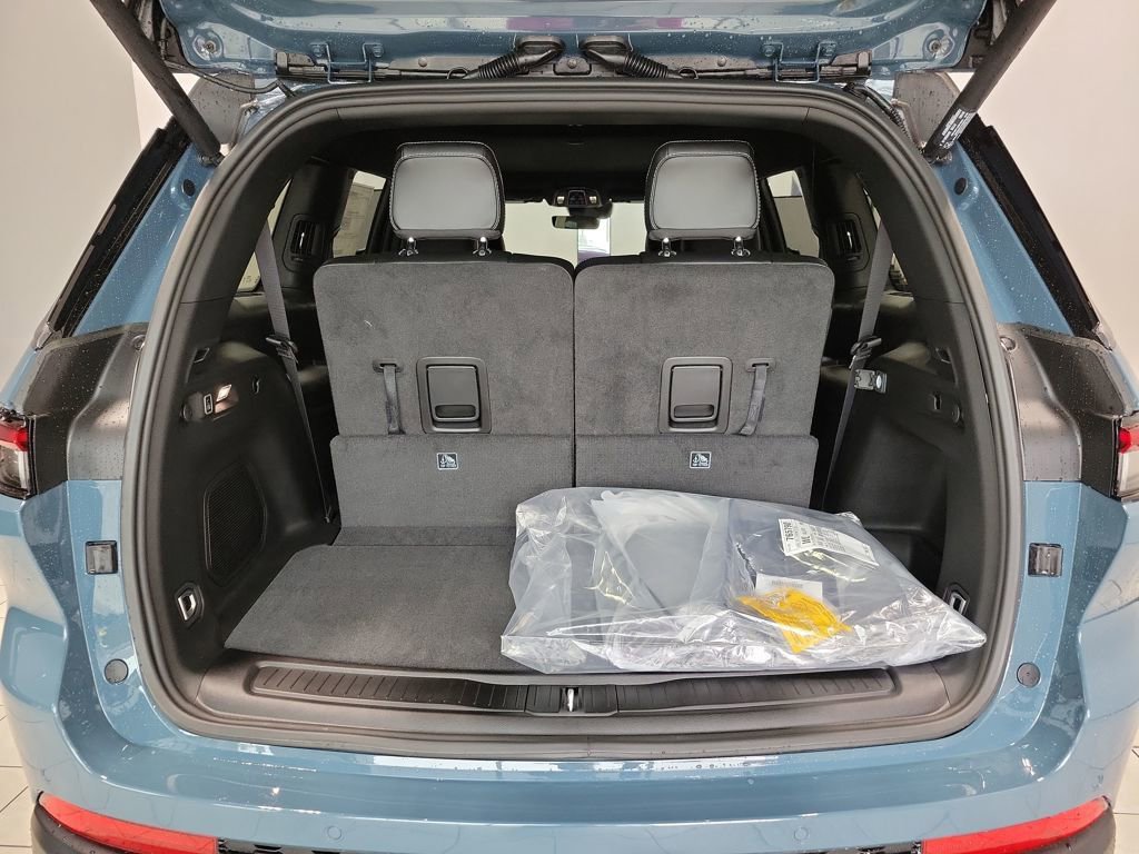 New 2026 Jeep Grand Cherokee L Limited image 7