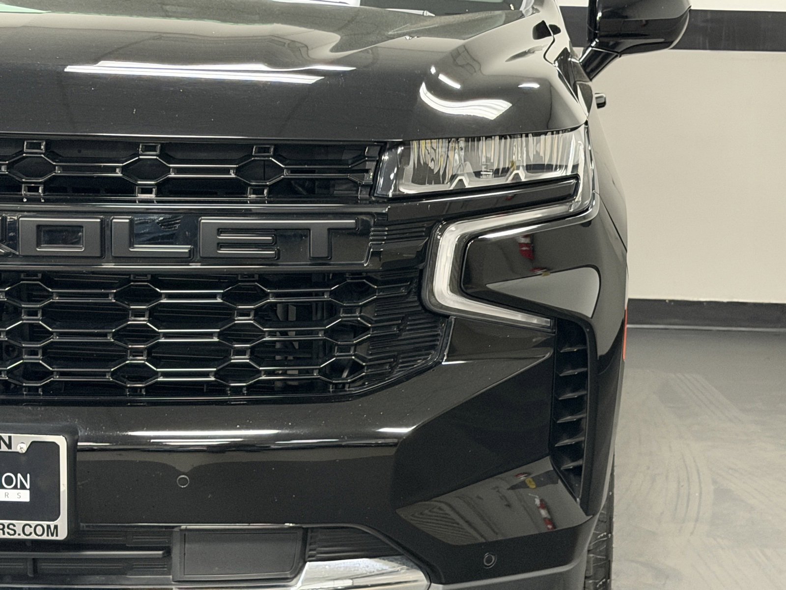 Used 2023 Chevrolet Suburban LS image 8