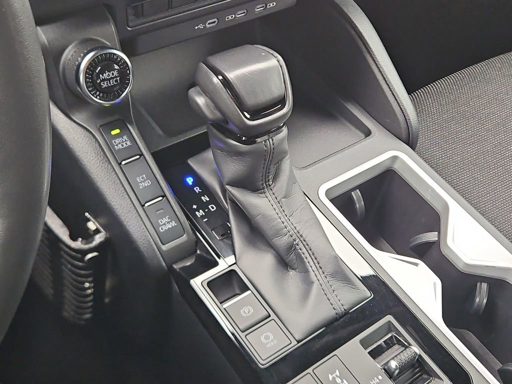 Used 2024 Toyota Land Cruiser image 23