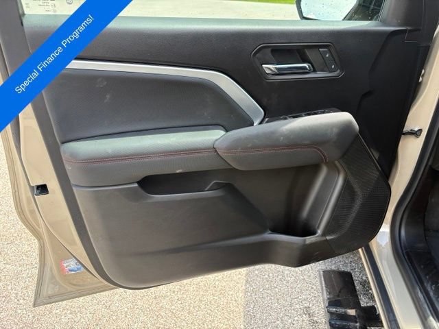 Used 2023 Chevrolet Colorado Z71 w/ Z71 Convenience Package 2 AWD/4WD image 11