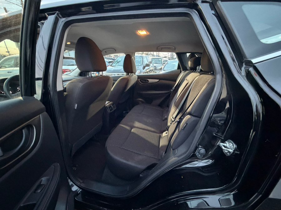 Used 2020 Nissan Rogue Sport S w/ Appearance Package AWD/4WD image 10