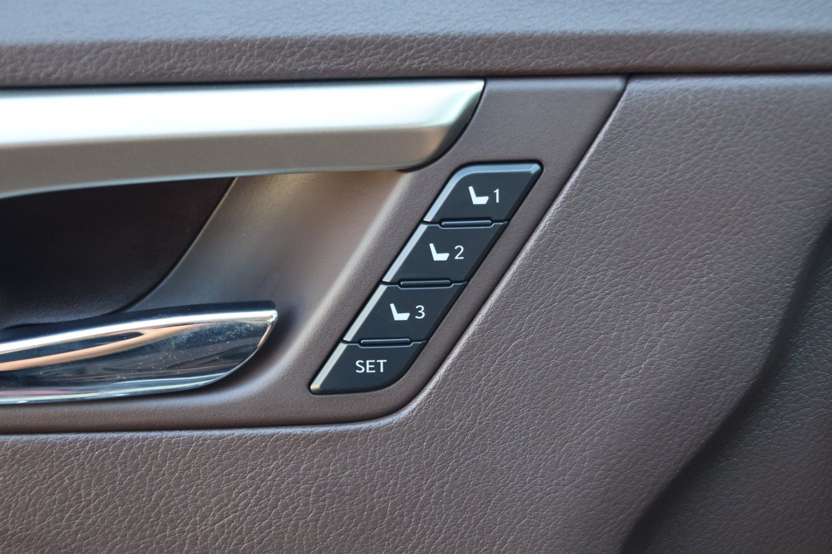 Used 2019 Lexus RX 350 FWD w/ Navigation Package image 13