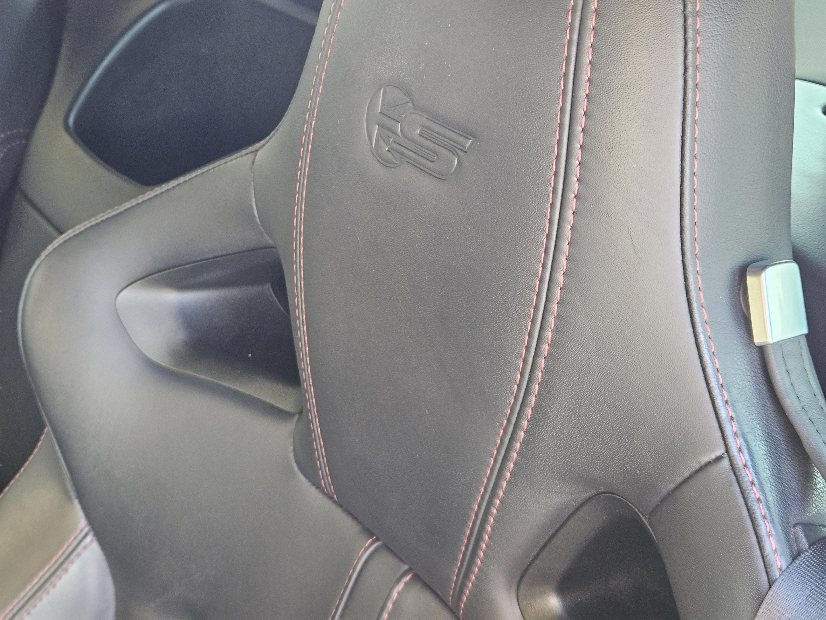 Used 2017 Jaguar F-TYPE S RWD image 13