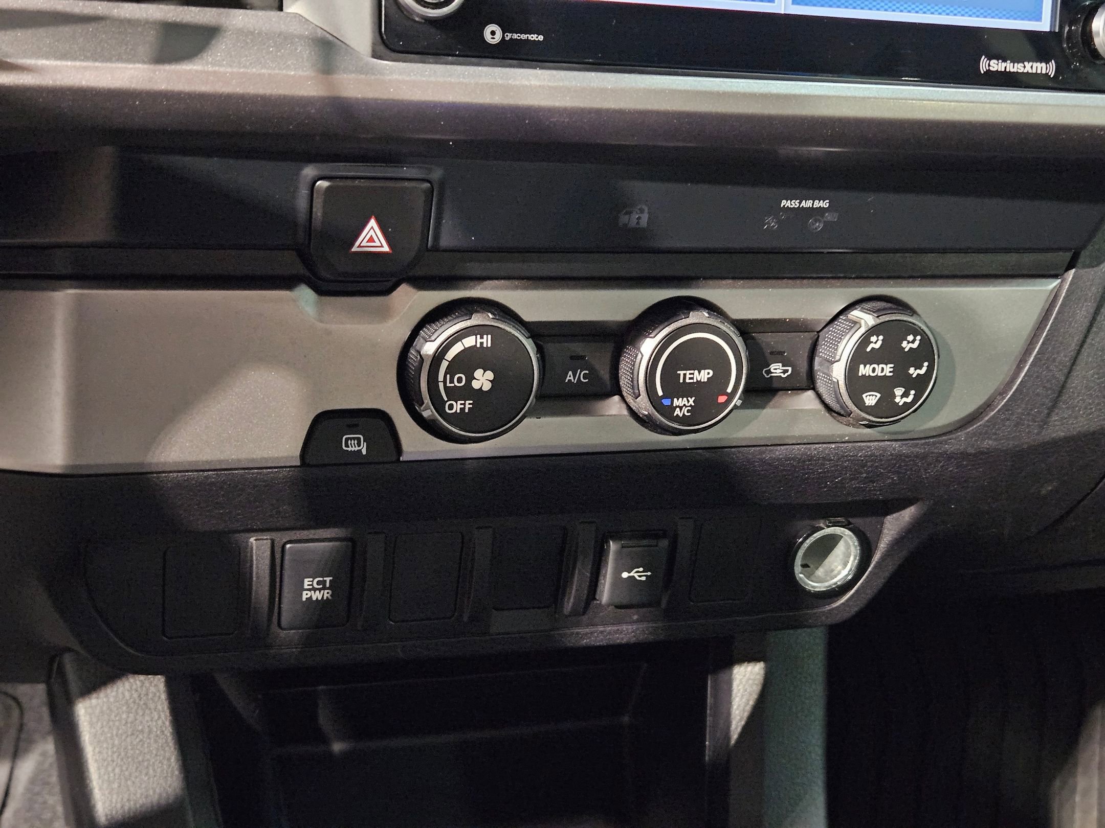 Used 2020 Toyota Tacoma SR5 image 30