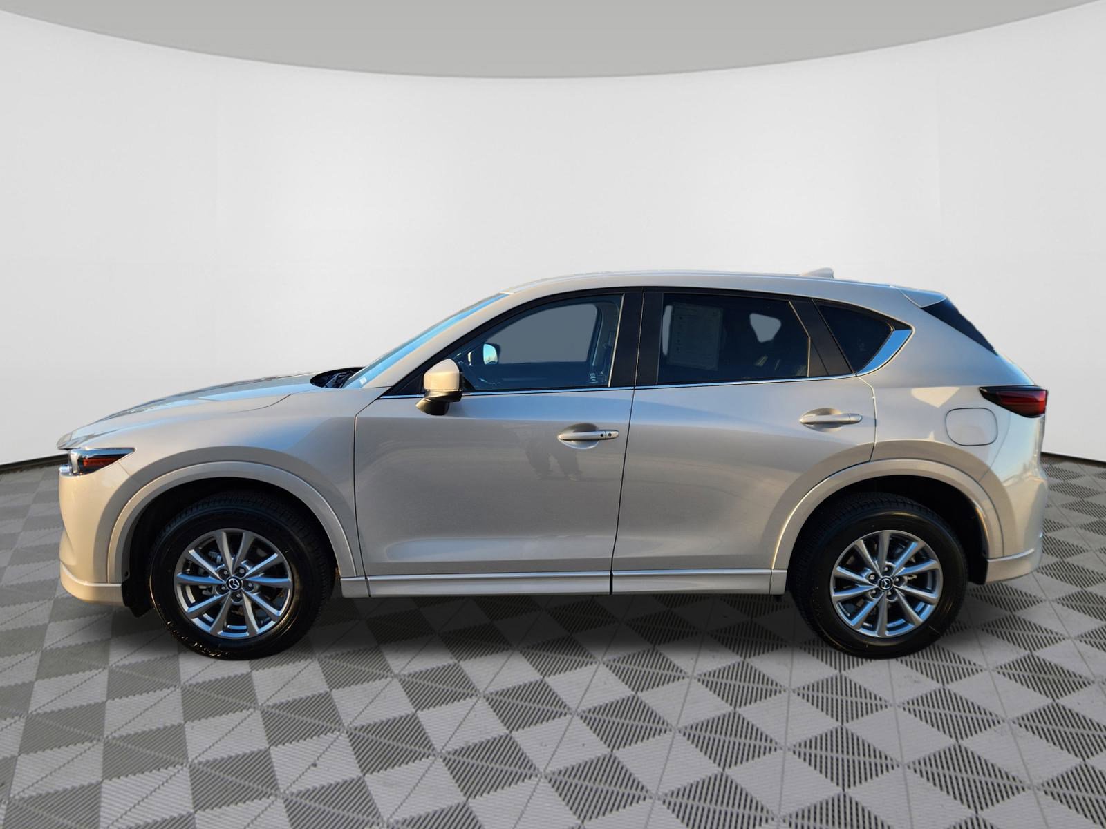Certified 2025 MAZDA CX-5 AWD 2.5 S w/ Preferred Package image 5