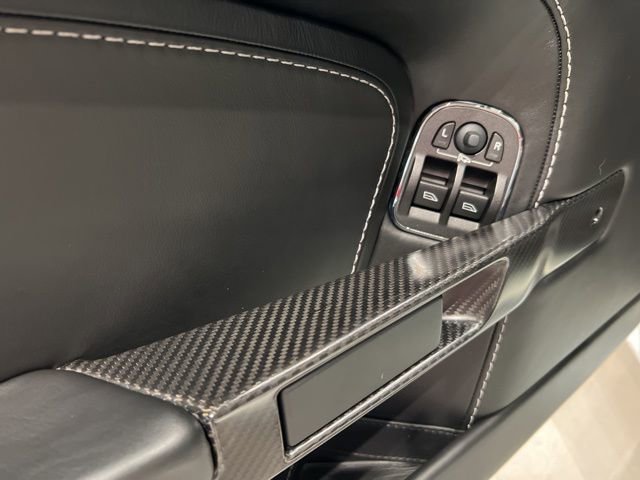 Used 2013 Aston Martin V8 Vantage Roadster RWD image 28