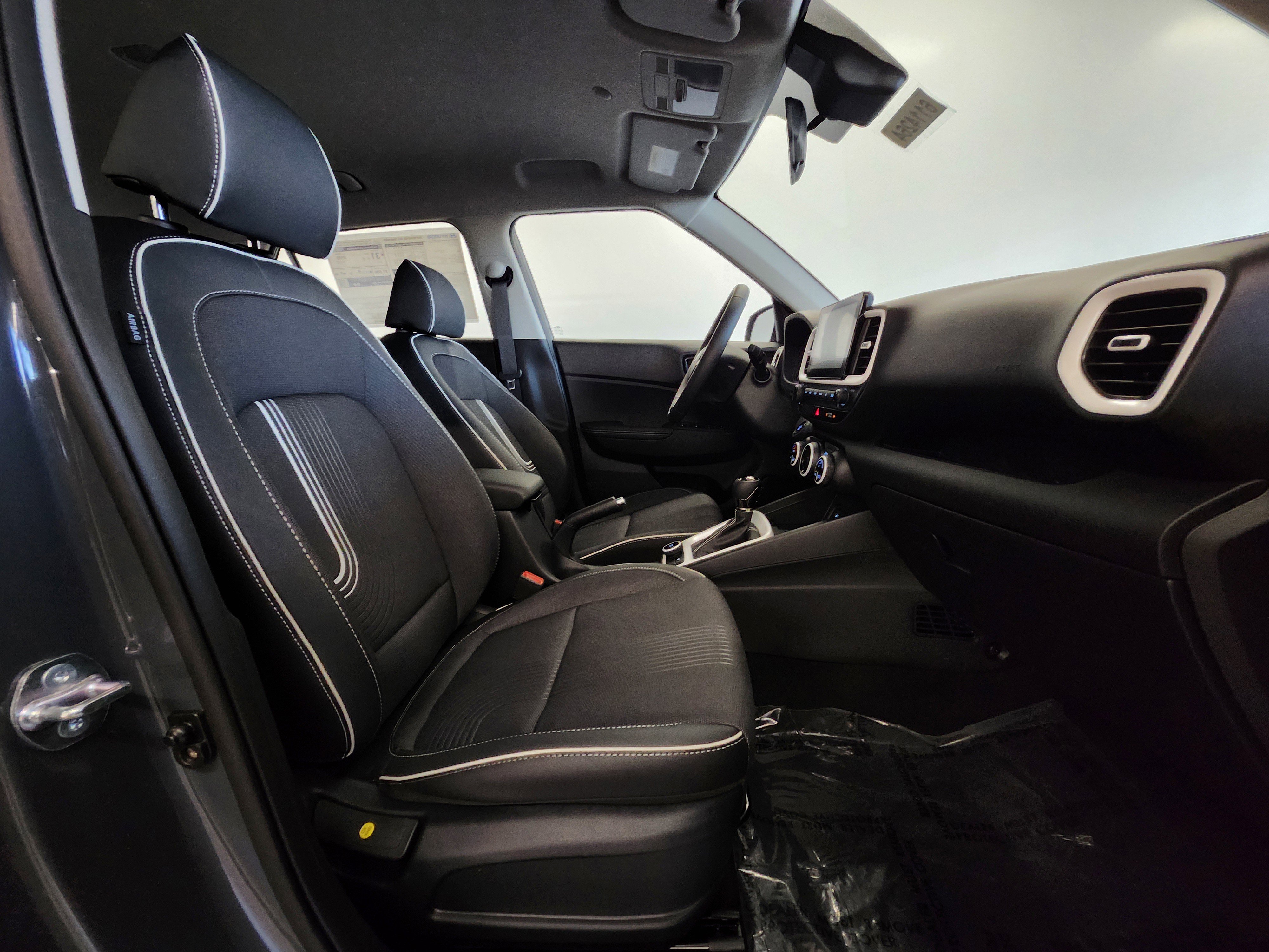 New 2026 Hyundai Venue SEL image 17