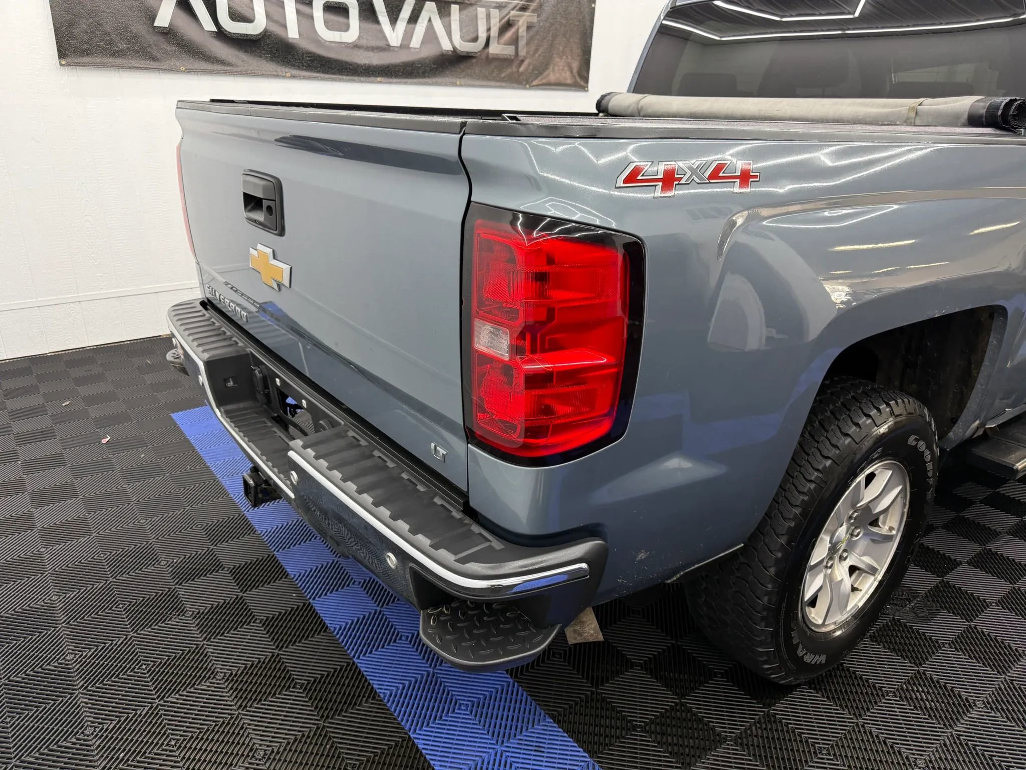 Used 2016 Chevrolet Silverado 1500 LT w/ All Star Edition AWD/4WD image 3