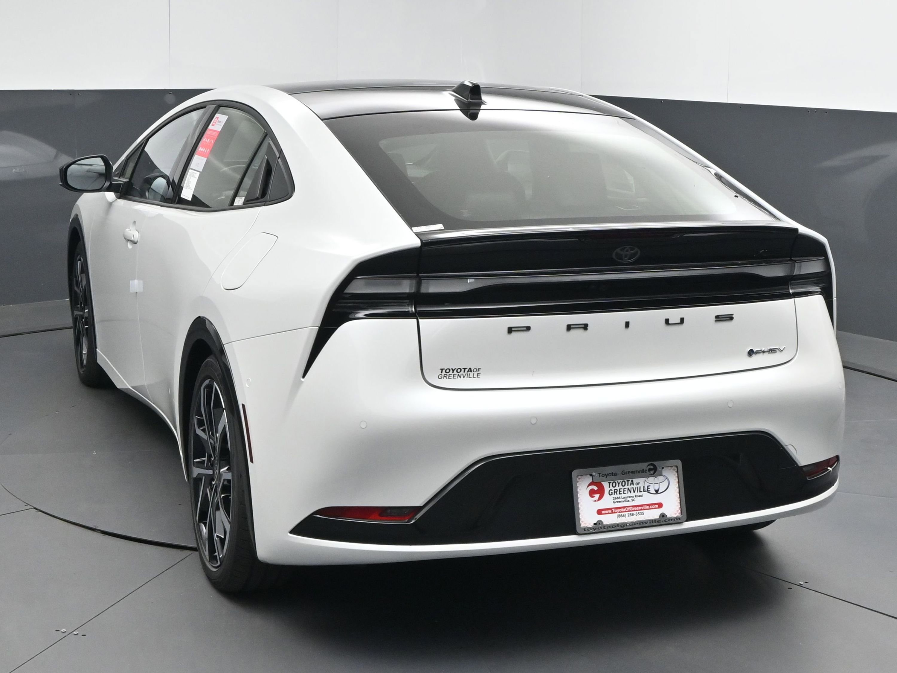 New 2026 Toyota Prius Plug-In Hybrid image 7
