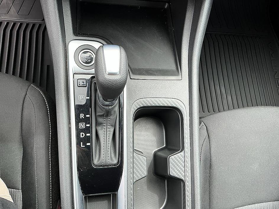 Used 2025 Nissan Sentra SV FWD image 21