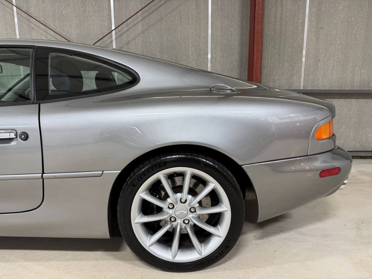 Used 2000 Aston Martin DB7 Vantage RWD image 12
