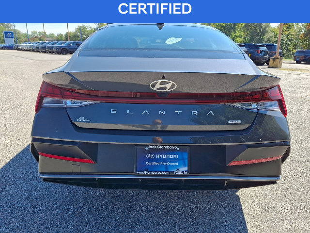Certified 2025 Hyundai Elantra Limited FWD image 5