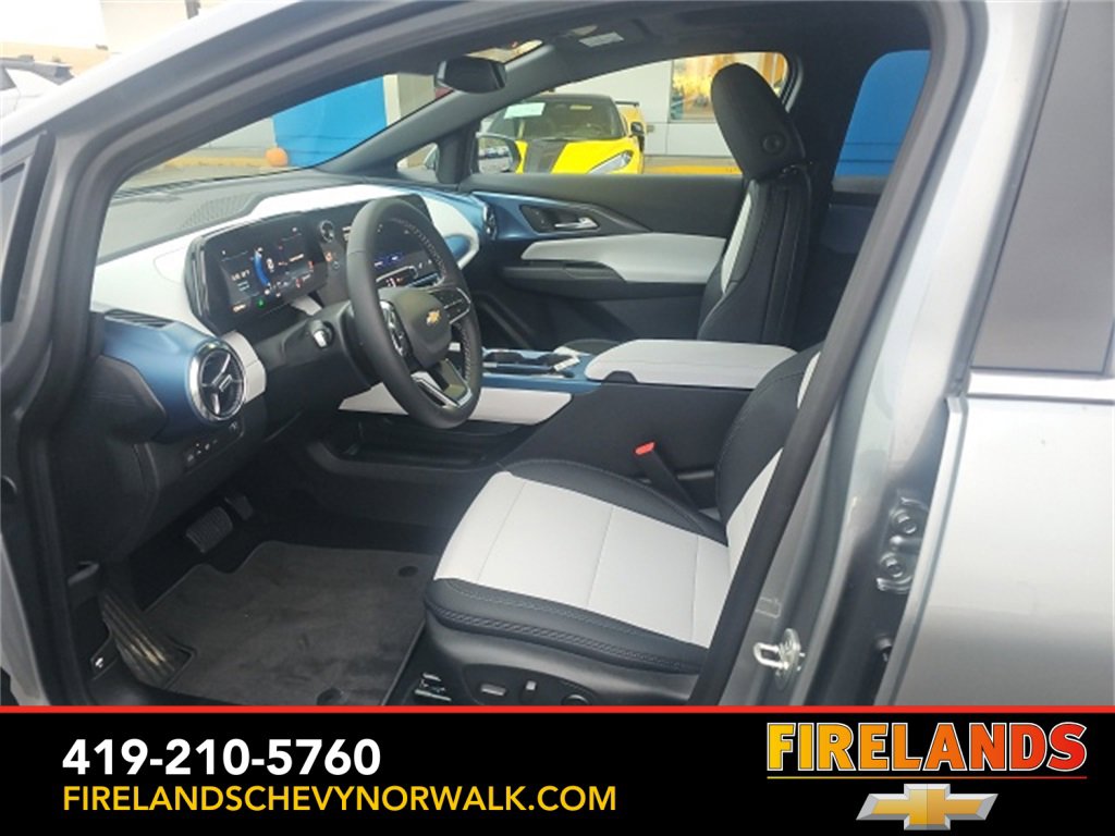 New 2026 Chevrolet Equinox EV LT image 29