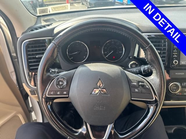 Used 2016 Mitsubishi Outlander SEL FWD image 8