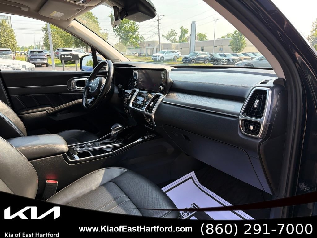 Certified 2023 Kia Sorento SX AWD/4WD image 12