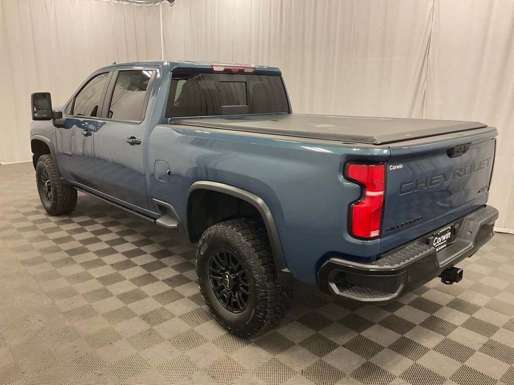 Used 2024 Chevrolet Silverado 2500 ZR2 w/ Technology Package image 8