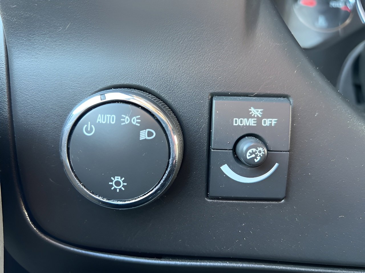 Used 2023 Chevrolet Express 2500 w/ Driver Convenience Package image 18