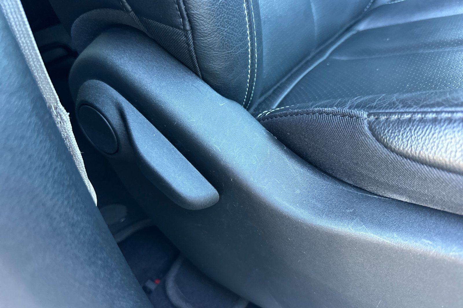 Used 2022 Chrysler Pacifica Touring-L image 23