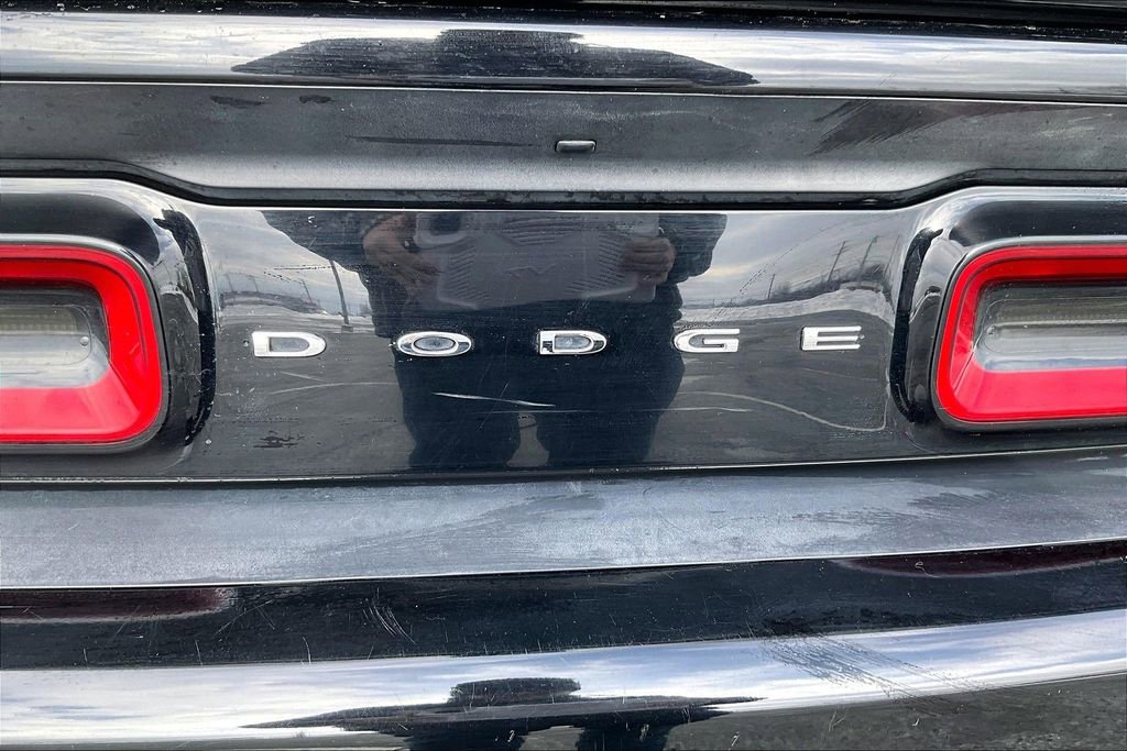Used 2019 Dodge Challenger R/T image 8