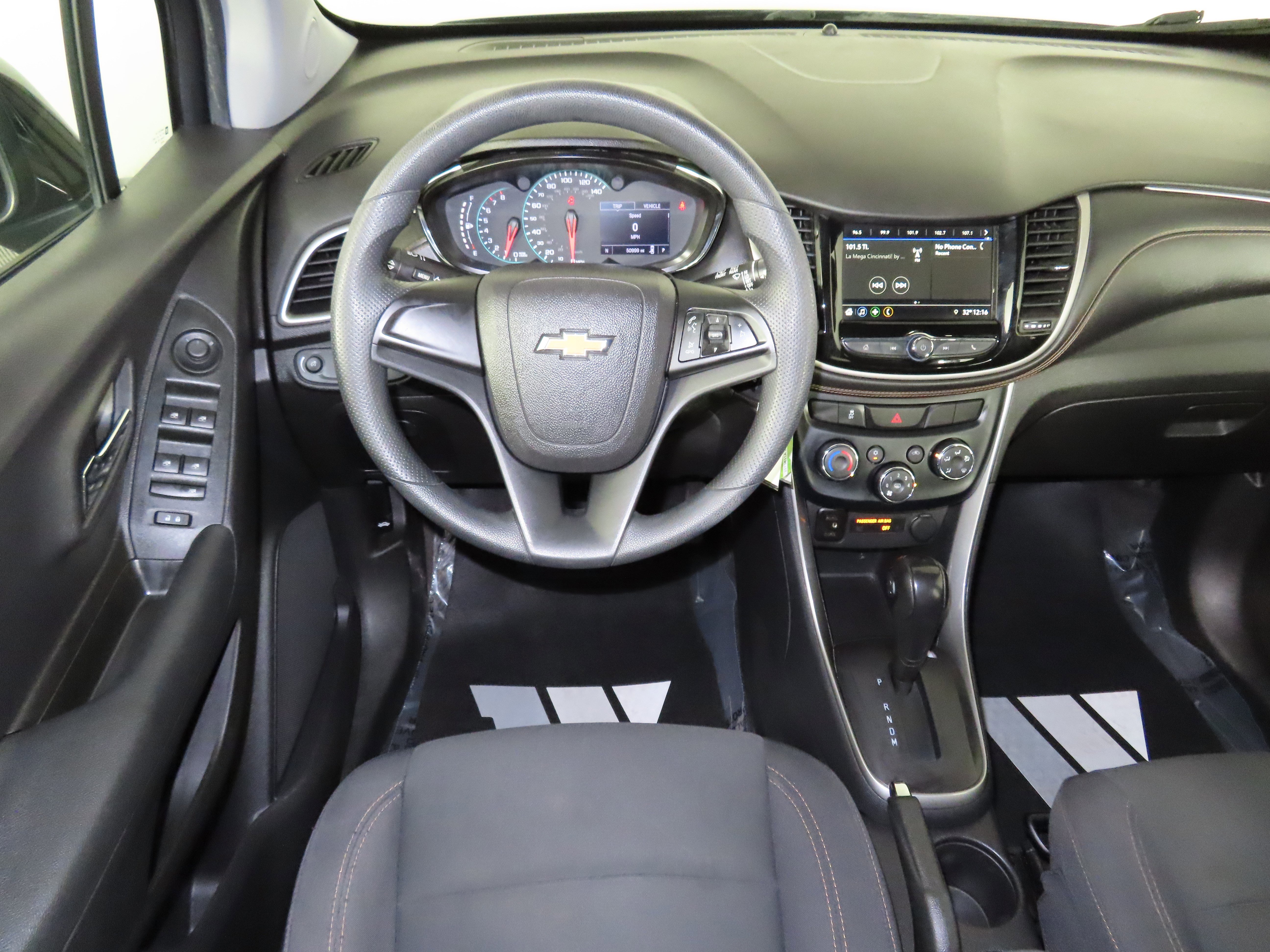 Used 2019 Chevrolet Trax LS image 30