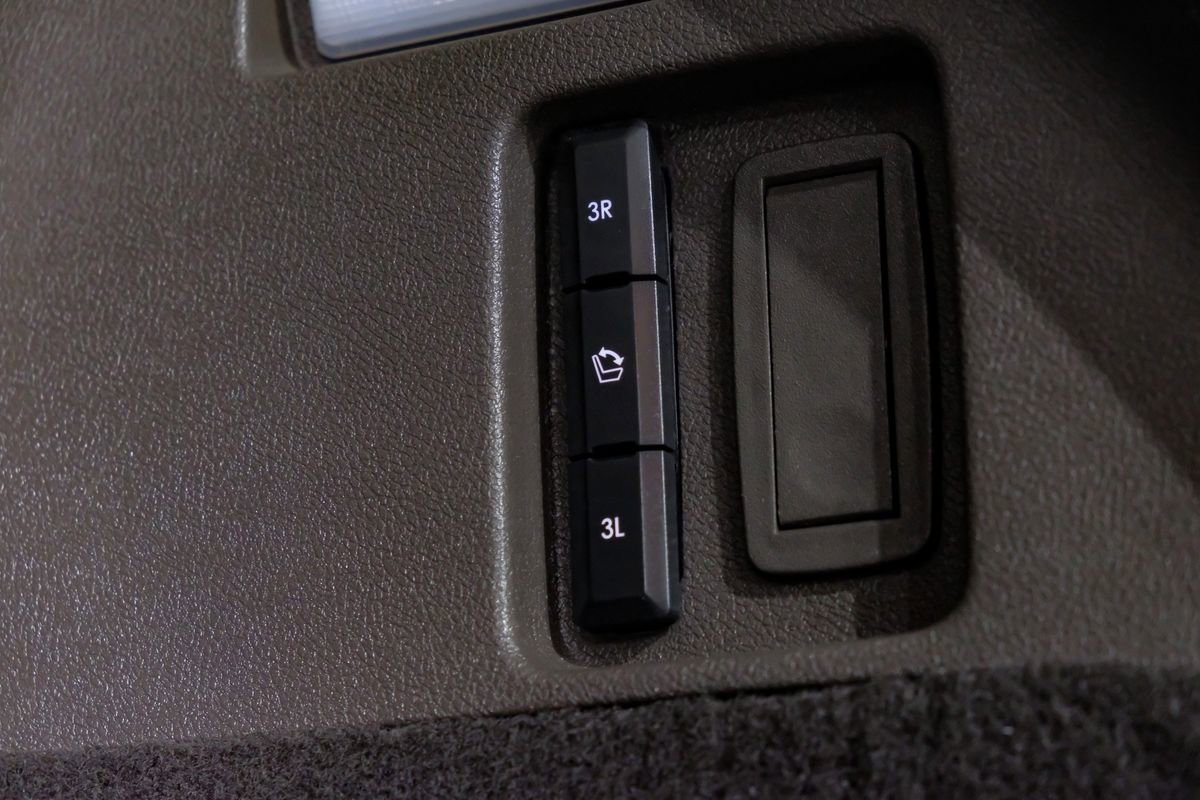 Used 2022 Lincoln Aviator Reserve w/ Equipment Group 201A image 50
