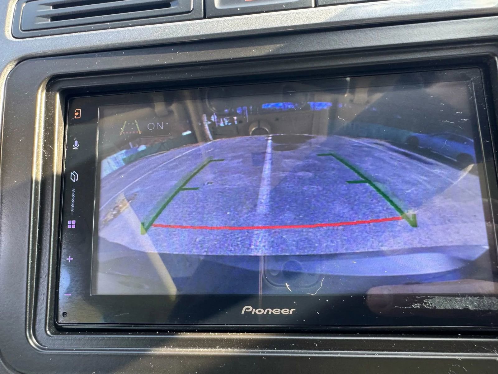 Used 2016 Volkswagen Tiguan SE image 34