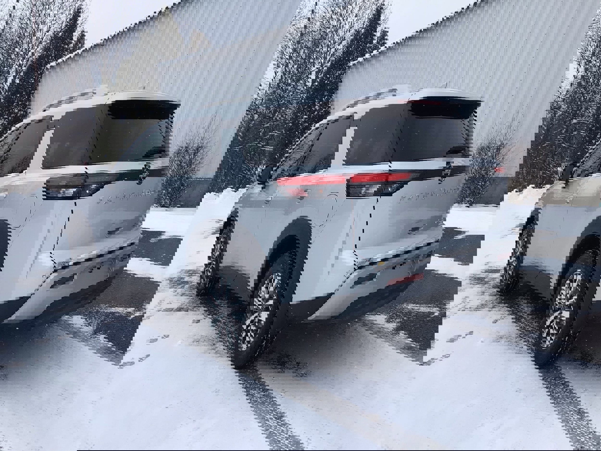 Used 2022 Nissan Pathfinder SL image 5