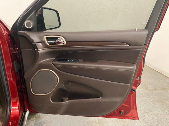 Used 2014 Jeep Grand Cherokee Summit image 25