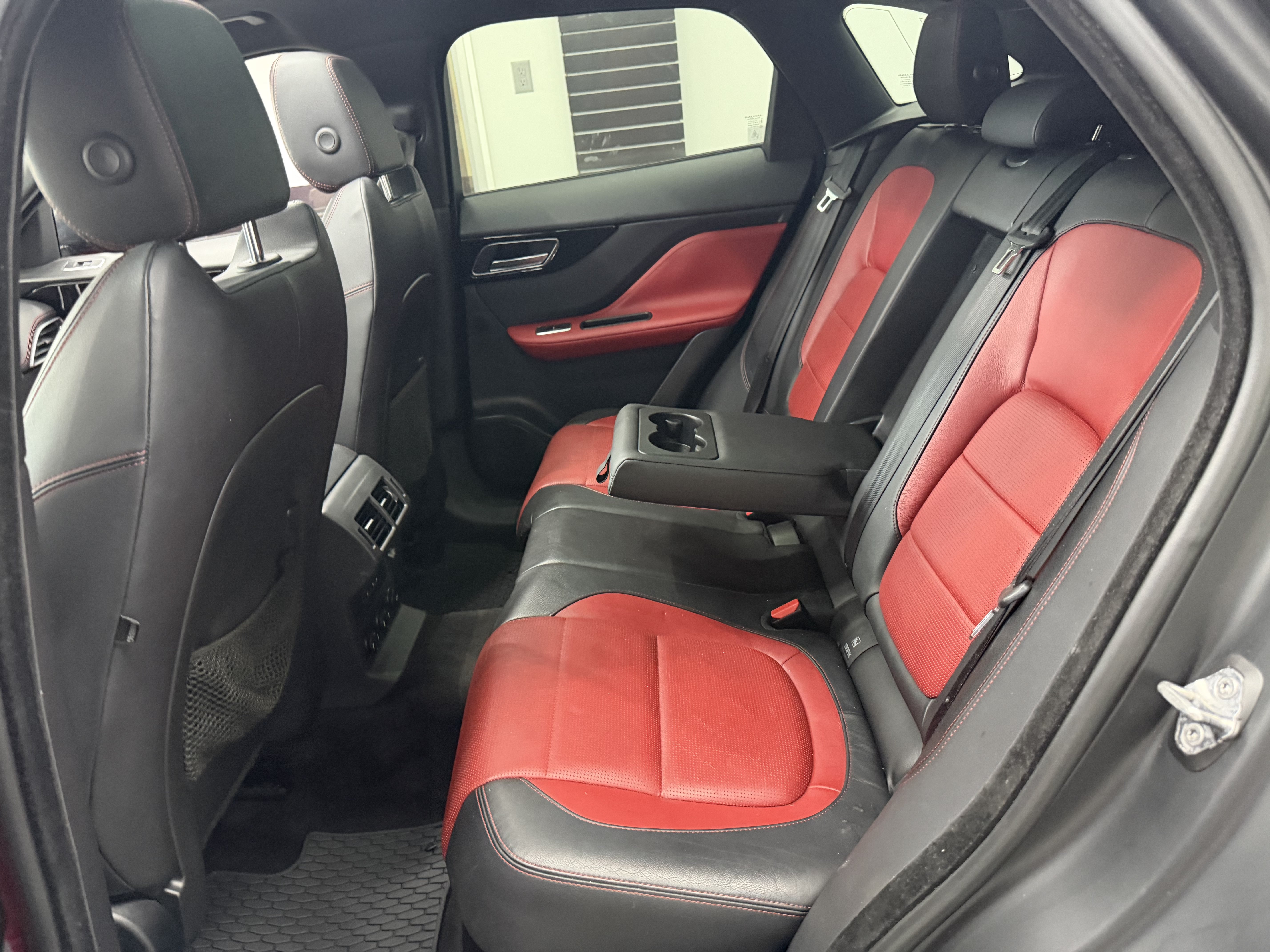 Used 2017 Jaguar F-PACE R-Sport AWD/4WD image 28