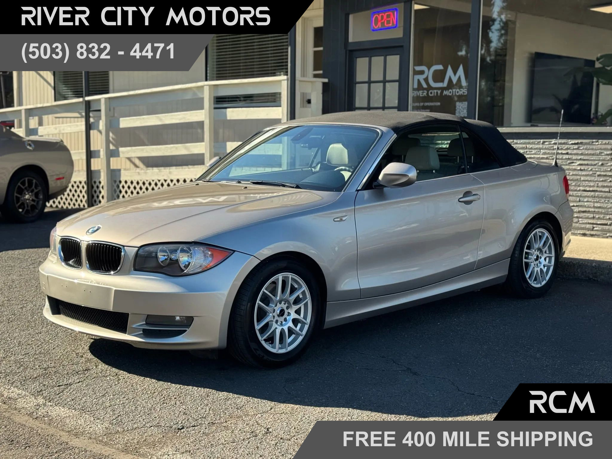 Used 2011 BMW 128i Convertible image 1