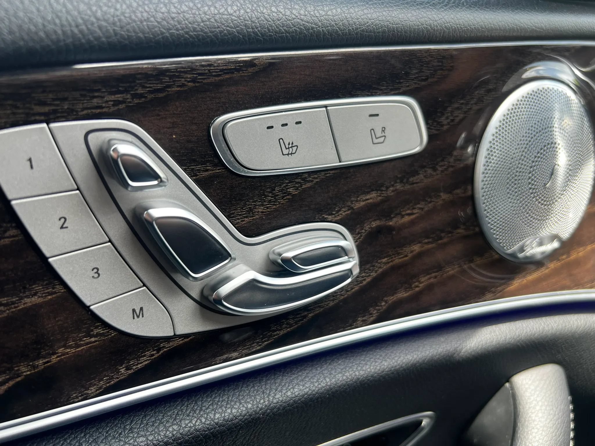 Used 2019 Mercedes-Benz E 450 4MATIC Sedan w/ Premium Package image 45