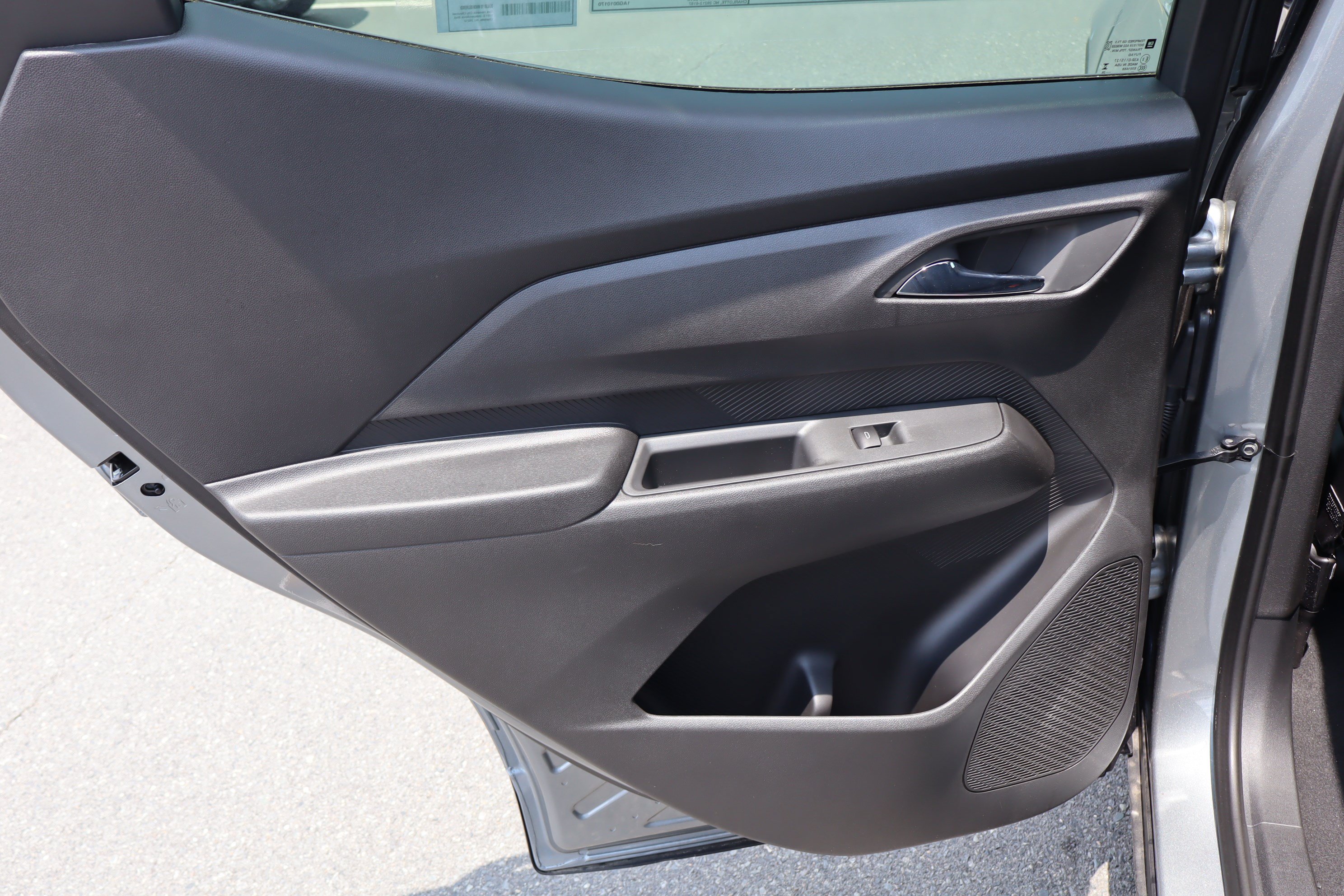 New 2027 Chevrolet Bolt LT w/ LPO, All-Weather Package FWD image 19