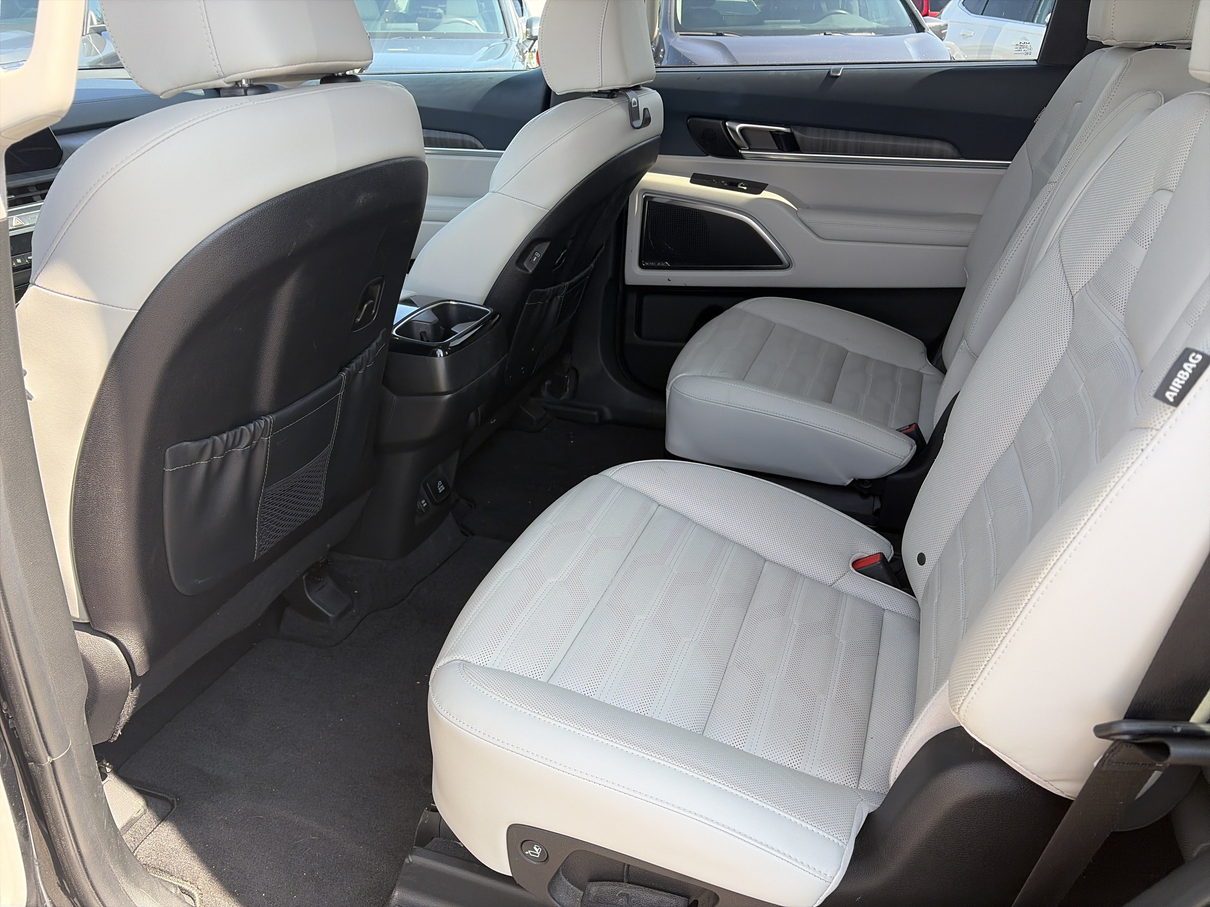 Used 2023 Kia Telluride SX Prestige AWD/4WD image 19