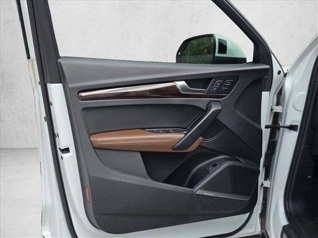 Used 2019 Audi Q5 2.0T Premium Plus w/ Premium Plus Package image 12