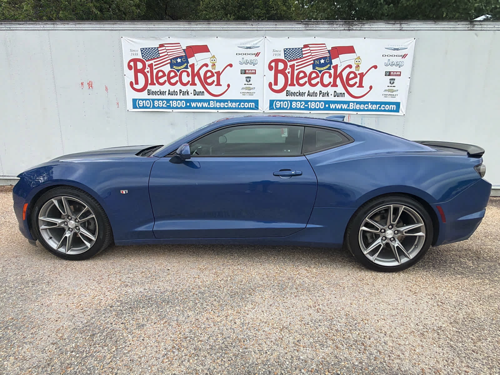 Used 2020 Chevrolet Camaro LT w/ RS Package RWD image 7