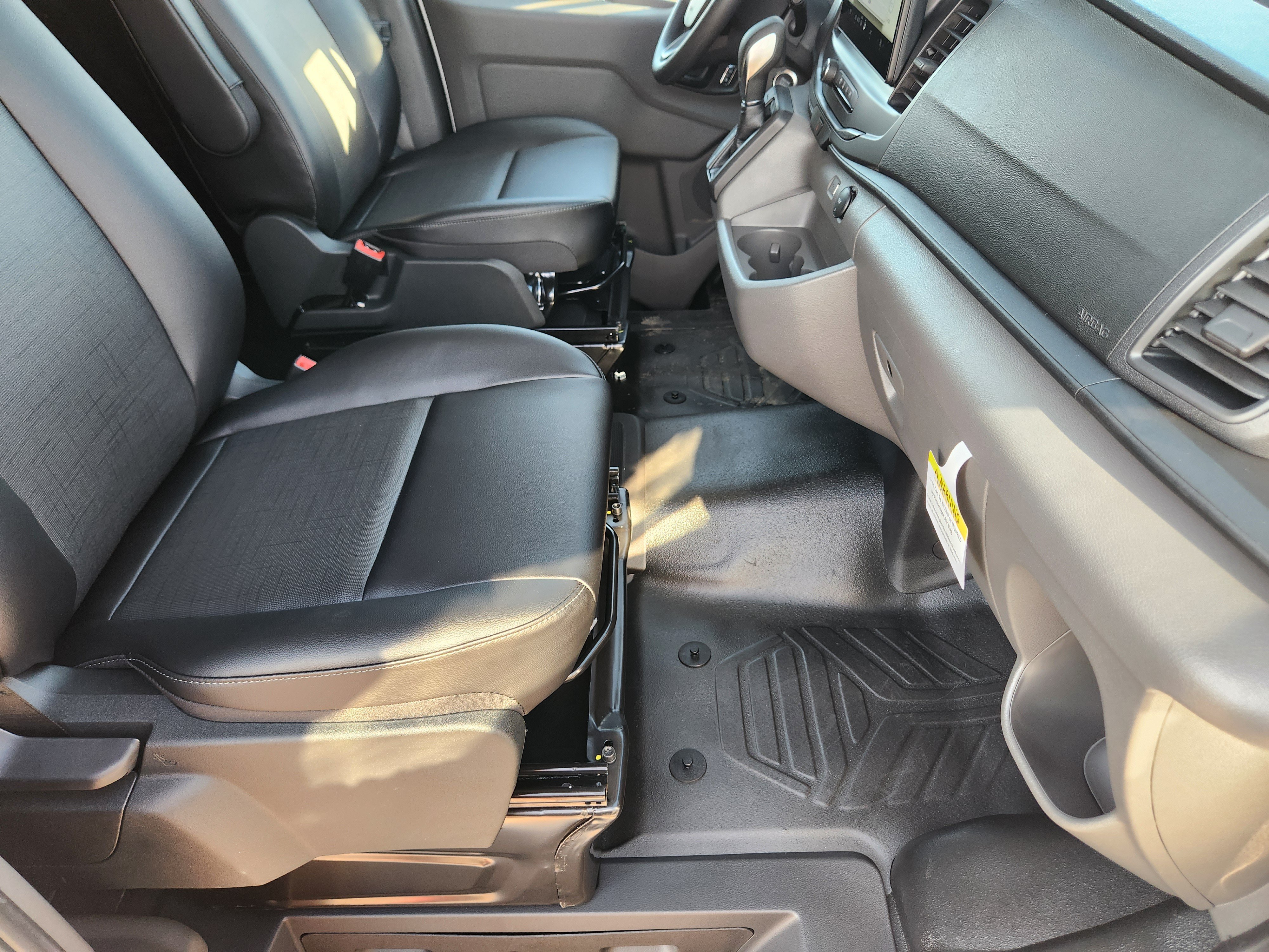 New 2027 Ford Transit 150 Low Roof RWD image 10