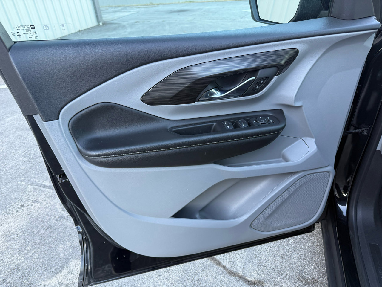 Used 2023 GMC Terrain SLE image 20