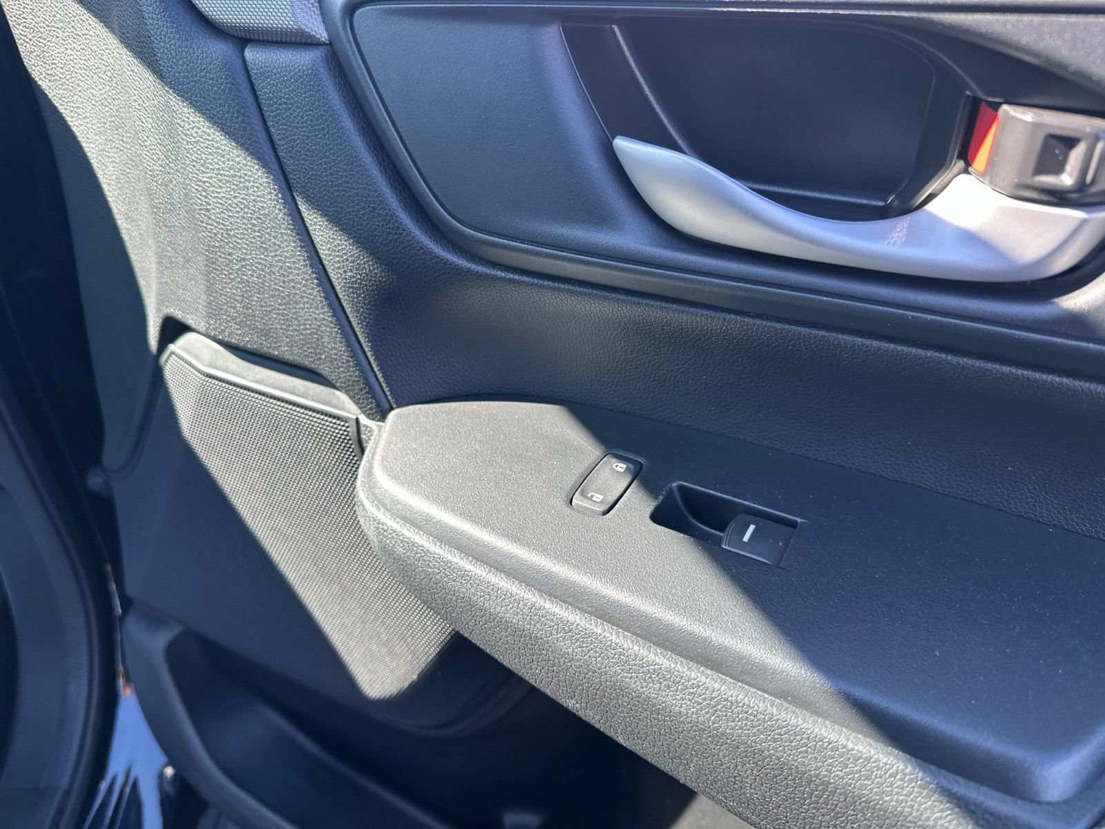 Used 2019 Honda CR-V LX image 37