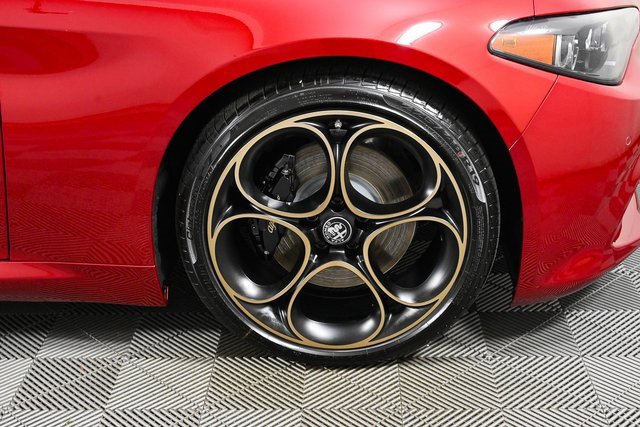 New 2025 Alfa Romeo Giulia w/ Driving Assist Package image 4