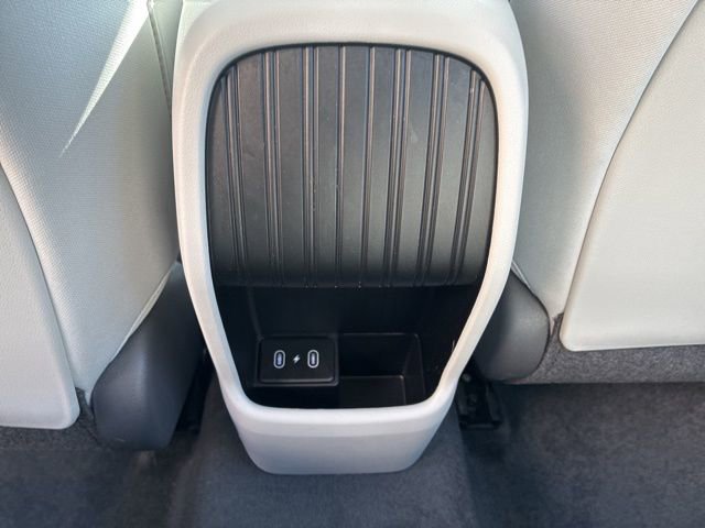 Used 2024 Hyundai Kona SE image 33