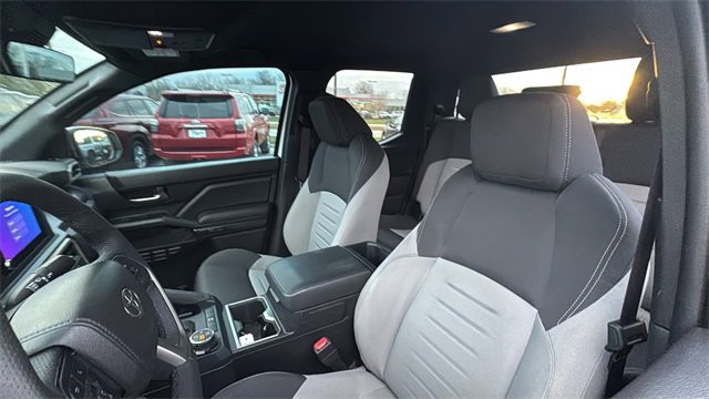 Used 2025 Toyota Tacoma TRD Off-Road image 25
