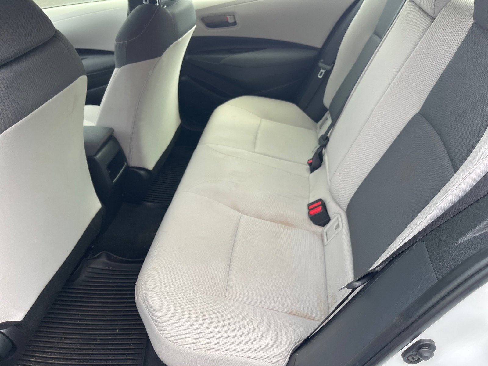 Used 2022 Toyota Corolla LE FWD image 12