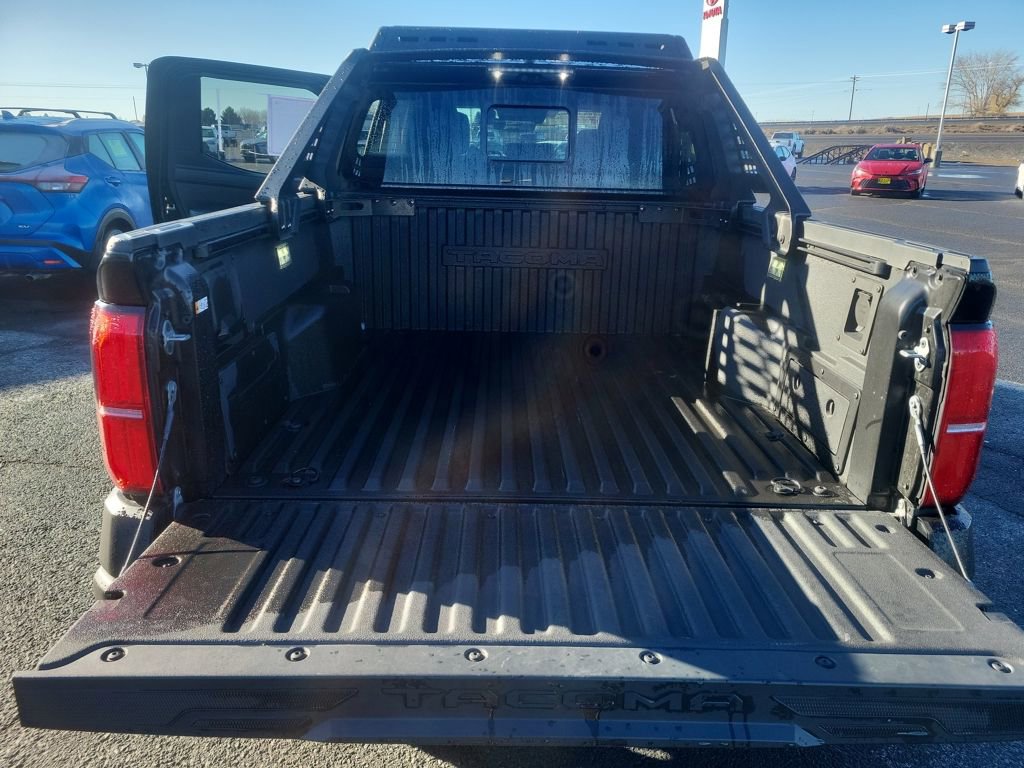 Certified 2025 Toyota Tacoma Trailhunter image 36